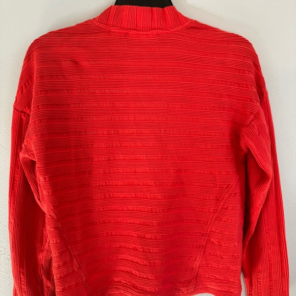 Maeve Anthropologie Red Textured Knit Mock Neck Button Shoulder Top Small - Picture 6 of 8